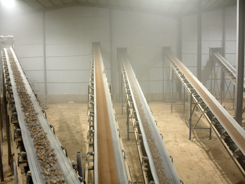 河南許昌日產(chǎn)2000噸砂石料生產(chǎn)線現(xiàn)場(chǎng)視頻  石灰石（青石）物料破碎制砂